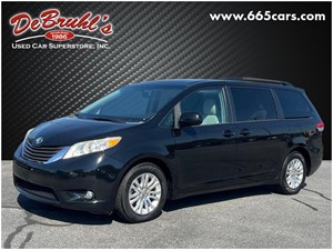 Picture of a 2014 Toyota Sienna XLE 8-Passenger