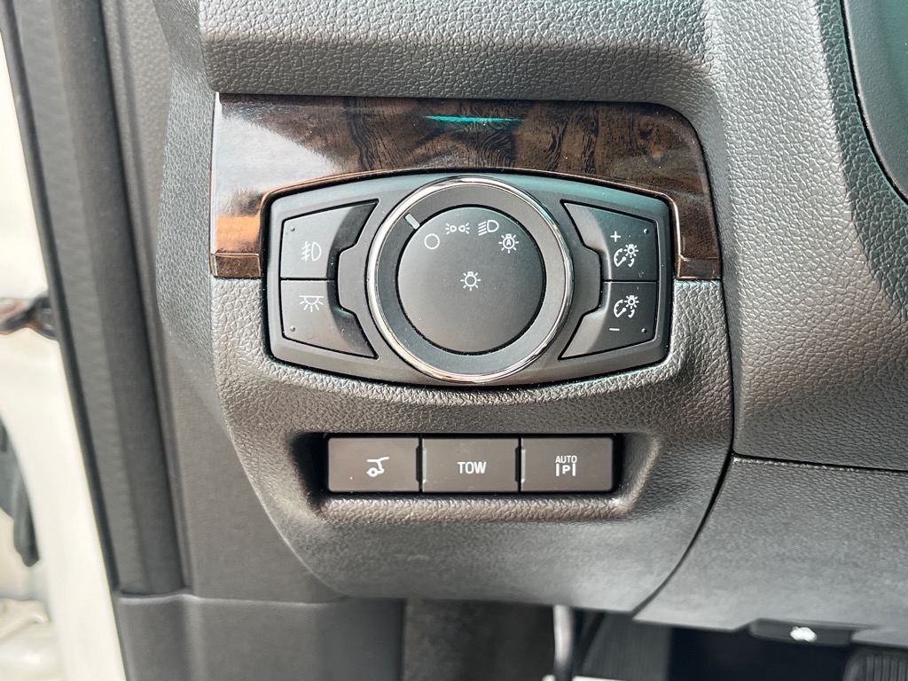 2015 Ford Explorer Limited photo 15