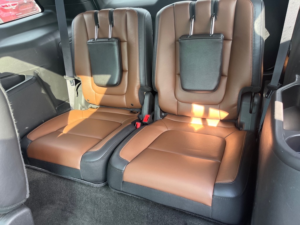 2015 Ford Explorer Limited photo 24