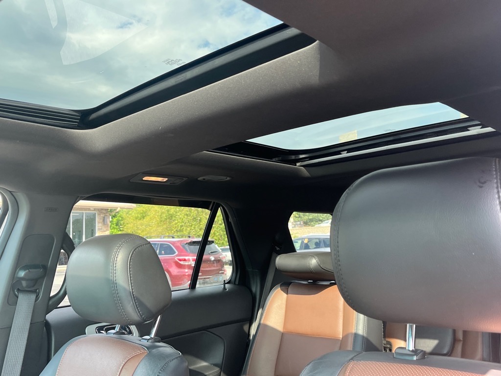 2015 Ford Explorer Limited photo 7