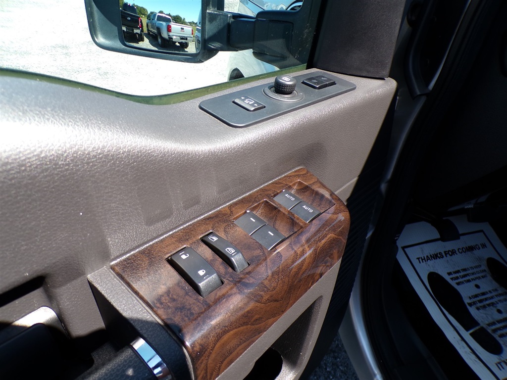 2013 Ford F-350 photo 21