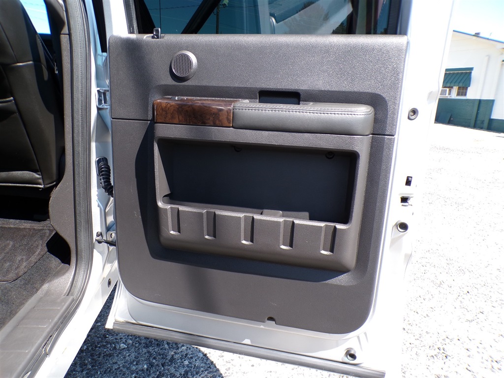 2013 Ford F-350 photo 25