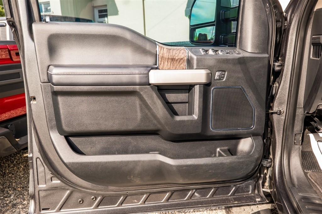 2019 Ford F-350 Super Duty Lariat - Photo 19