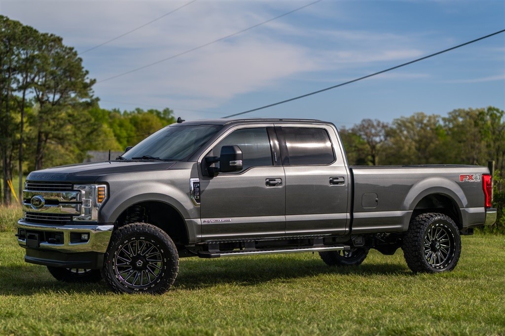 2019 Ford F-350 Super Duty Lariat - Photo 6