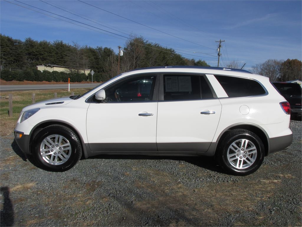 2008 Buick Enclave CX! Michelins! 3rd Row! for sale in Winston Salem