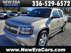 Picture of a 2008 CHEVROLET AVALANCHE 1500 4WD!!