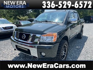 Picture of a 2009 NISSAN TITAN XE 4WD V8 NICE LOOKIN TRUCK!