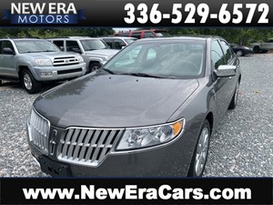 Picture of a 2012 LINCOLN MKZ