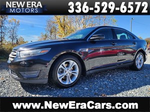 Picture of a 2013 FORD TAURUS SEL