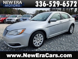 Picture of a 2012 CHRYSLER 200 LX