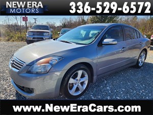 Picture of a 2009 NISSAN ALTIMA 3.5 SE
