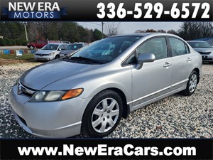 Picture of a 2008 HONDA CIVIC LX