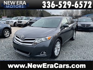 Picture of a 2015 TOYOTA VENZA LE