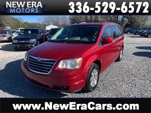 Picture of a 2008 CHRYSLER TOWN & COUNTRY TOURING