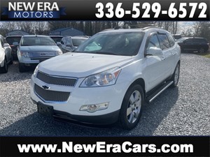 Picture of a 2011 CHEVROLET TRAVERSE LTZ AWD