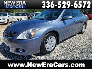 Picture of a 2011 NISSAN ALTIMA SR