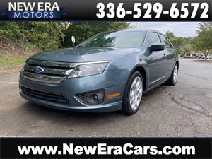 Picture of a 2011 FORD FUSION SE