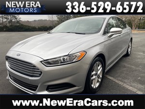 Picture of a 2016 FORD FUSION SE
