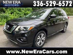 Picture of a 2017 NISSAN PATHFINDER SV 4WD
