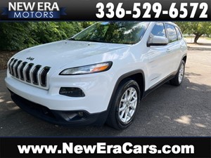 Picture of a 2015 JEEP CHEROKEE LATITUDE