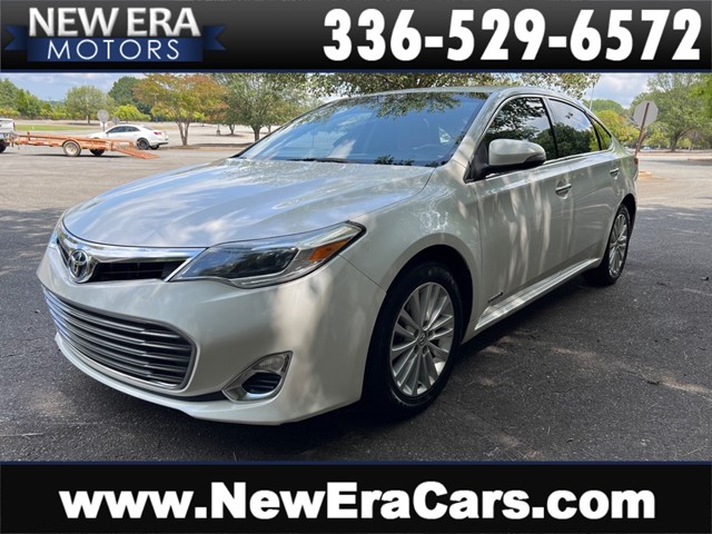 TOYOTA AVALON XLE PREMIUM HYBRID in Winston-Salem