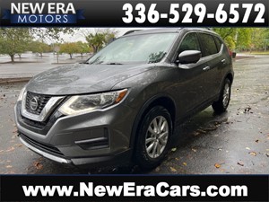 Picture of a 2018 NISSAN ROGUE SV AWD