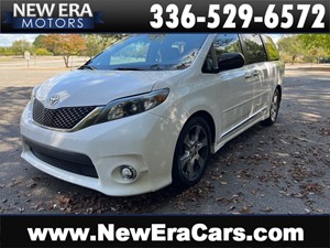 Picture of a 2013 TOYOTA SIENNA SE