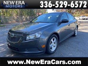 Picture of a 2013 CHEVROLET CRUZE LT