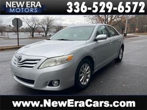 Picture of a 2010 TOYOTA CAMRY SE