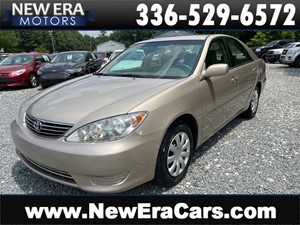 Picture of a 2005 TOYOTA CAMRY LE