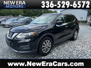 Picture of a 2017 NISSAN ROGUE SV