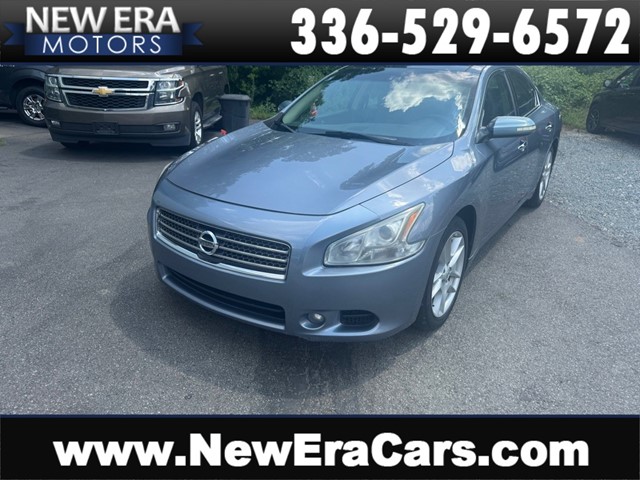 NISSAN MAXIMA SV PREMIUM in Winston-Salem