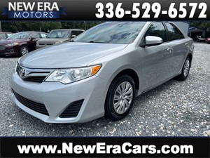 Picture of a 2012 TOYOTA CAMRY SE