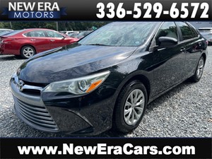 Picture of a 2016 TOYOTA CAMRY LE