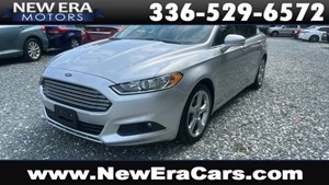 Picture of a 2016 Ford Fusion SE Sedan 4D
