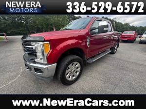 Picture of a 2017 Ford F250 Super Duty Crew Cab Lariat Pickup 4D 6 3/4 ft