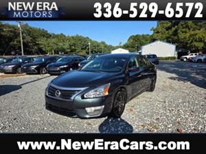 Picture of a 2013 Nissan Altima 2.5 S Sedan 4D