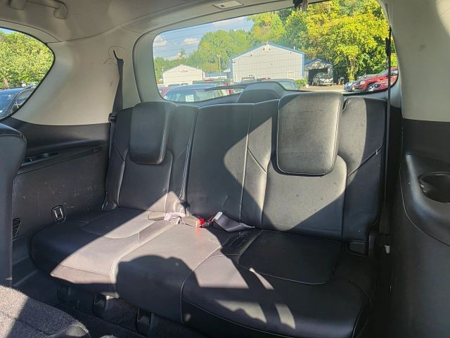 2011 Infiniti QX56 photo 14