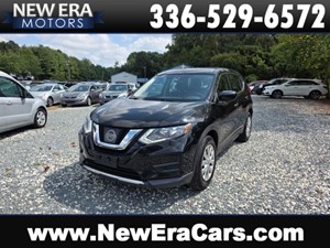 Picture of a 2017 Nissan Rogue S (2017.5) Sport Utility 4D