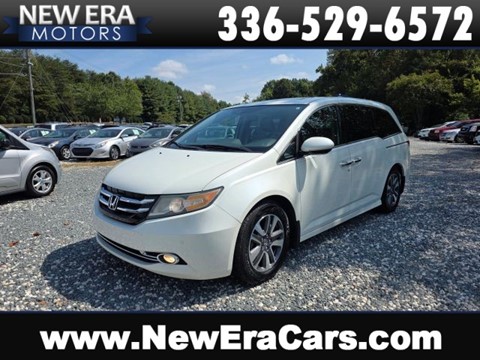 2015 Honda Odyssey Touring Minivan 4D