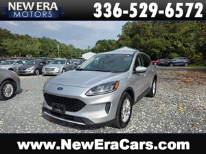 Picture of a 2020 Ford Escape SE Sport Utility 4D