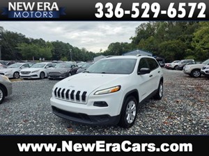Picture of a 2015 Jeep Cherokee Sport SUV 4D