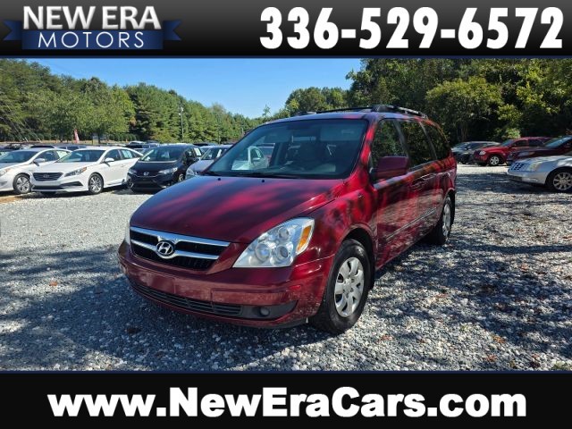 Hyundai Entourage GLS Minivan 4D in Winston-Salem
