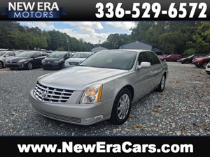 Picture of a 2008 Cadillac DTS Sedan 4D
