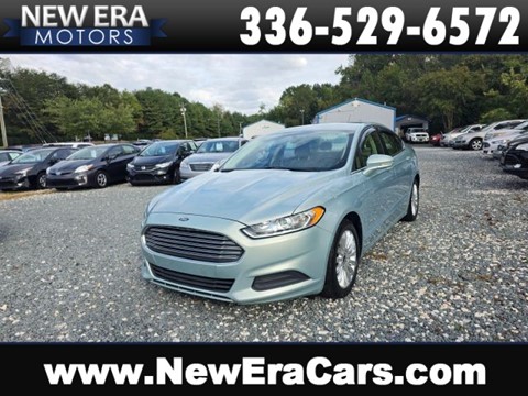 2014 Ford Fusion SE Hybrid Sedan 4D