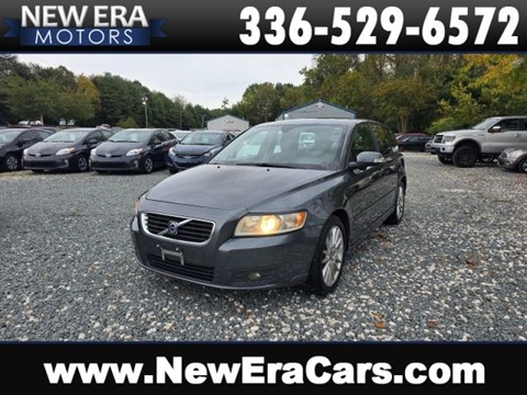 2010 Volvo V50 2.4i Sport Wagon 4D