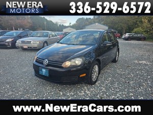 Picture of a 2011 Volkswagen Golf Hatchback 4D