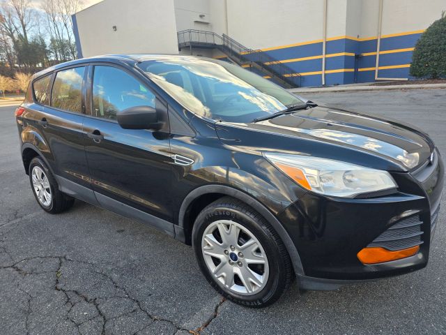2013 Ford Escape S photo 3