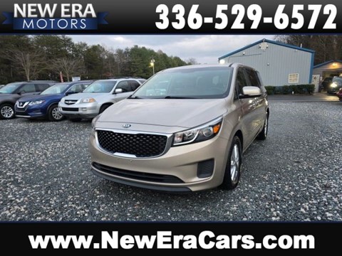 2017 Kia Sedona LX Minivan 4D