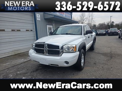 2006 Dodge Dakota Quad Cab SLT Pickup 4D 5 1/2 ft